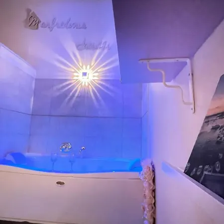 Manfredoniajacuzzi Bed and breakfast